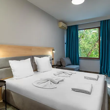 Preslav Hotell 3*
