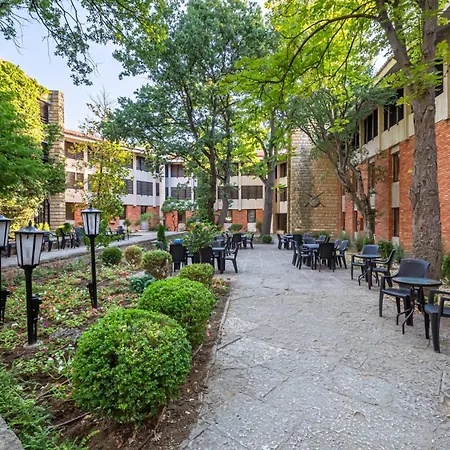 Preslav Hotel 3*