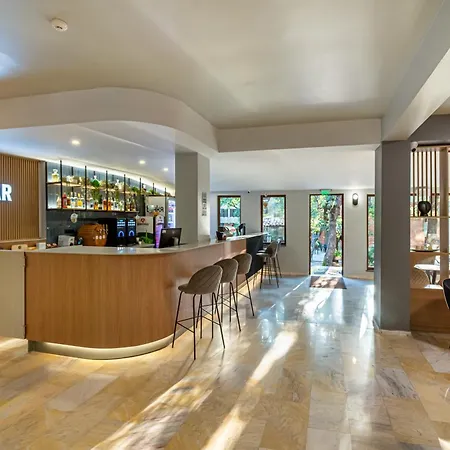 Hotel Preslav 3*