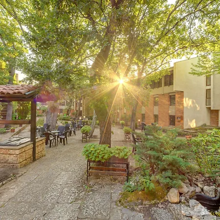 Hotel Preslav 3*