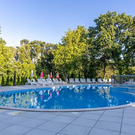 Preslav Hotel 3*
